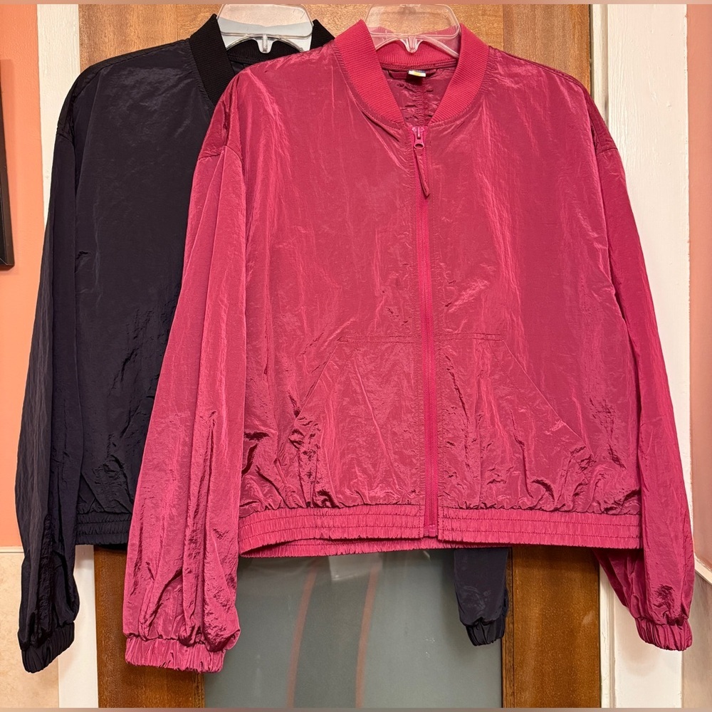 Old Navy Nylon Zip up Athetic Cropped Jacket Lot Raspberry & Black -Medium